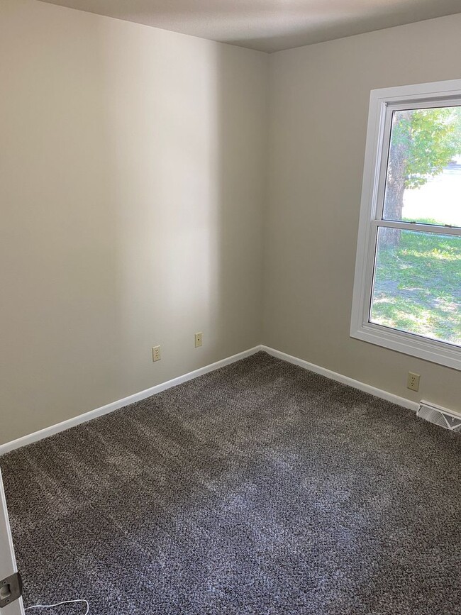 Foto del edificio - Comfy 3 Bedroom, 2 Bathroom Ranch