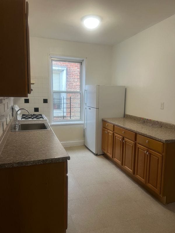 Building Photo - 1269 Remsen Ave