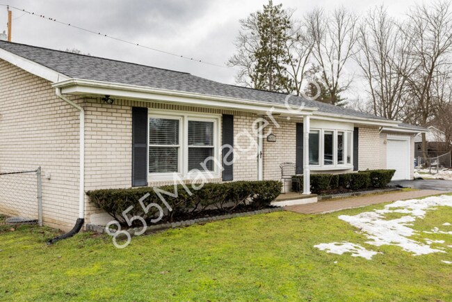 Foto del edificio - Charming Ranch Home: 3 Bed, 2.5 Bath in Wa...