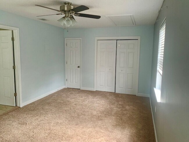Foto del edificio - 3 Bd / 2 Bath Home in Pinehurst Subd.