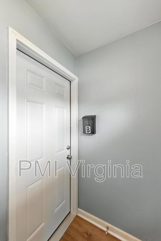 Building Photo - 3237 Verdun Ave