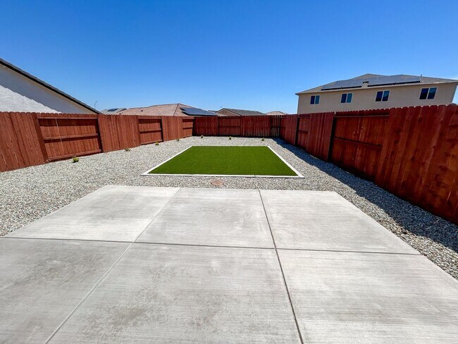 Building Photo - 809 Congaree Ln