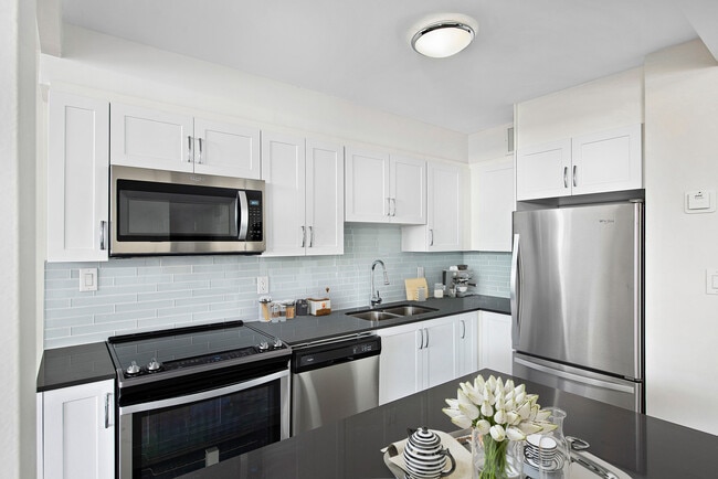 Building Photo - 60 Exeter Road