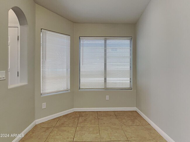 Foto del edificio - 40768 W Sanders Way
