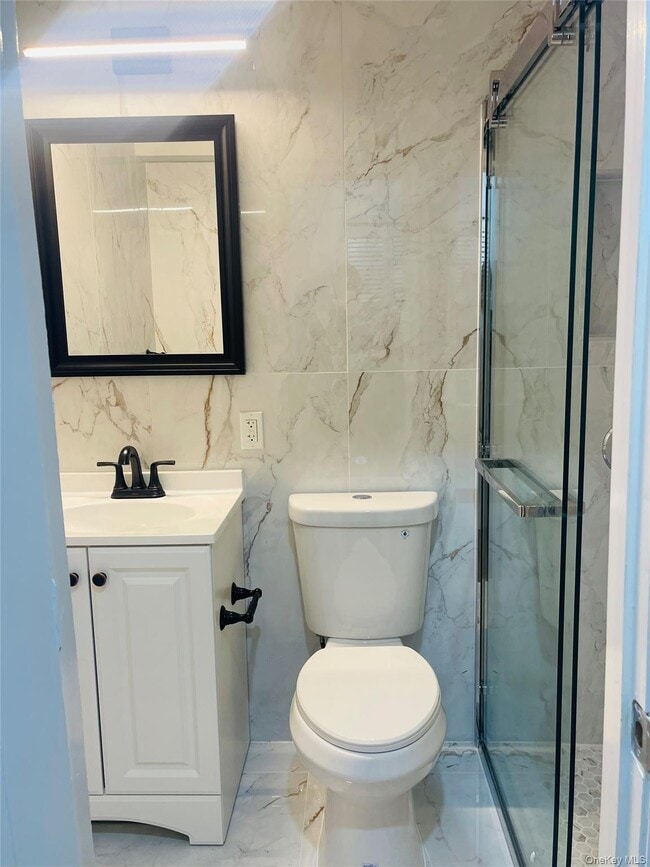 Foto del edificio - 1356 E 85th St