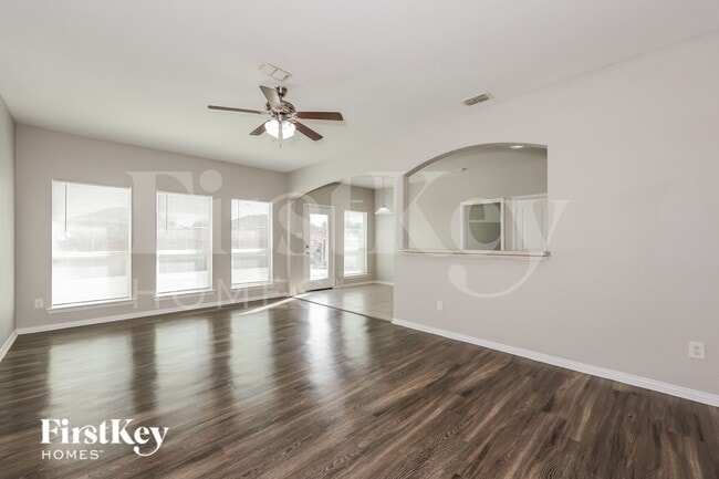 Foto del edificio - 6728 Ohana Pl