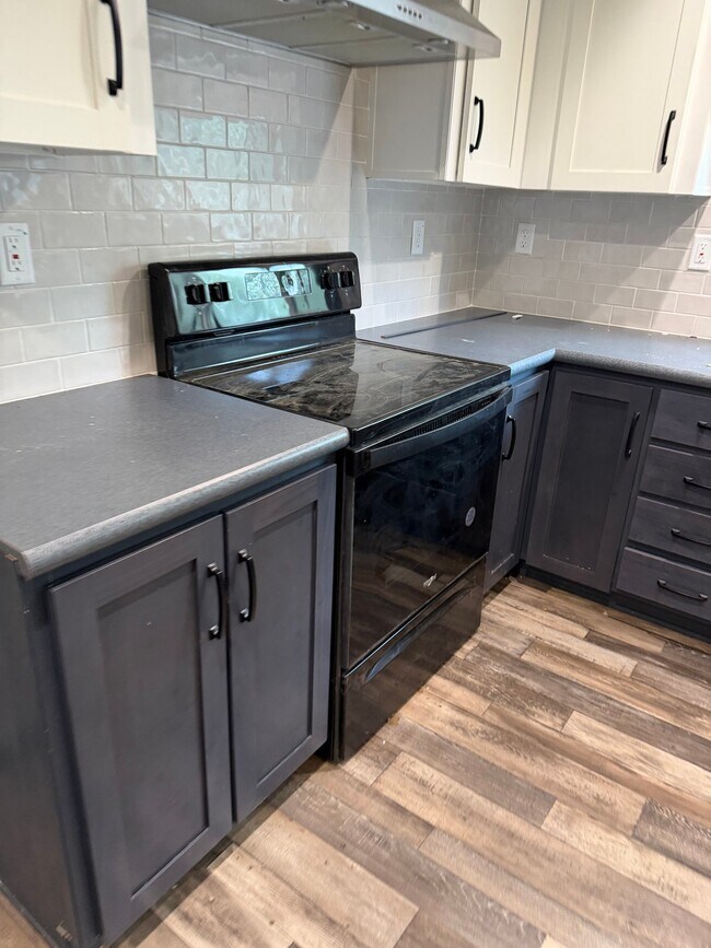 Building Photo - 9511 Red Maple Dr