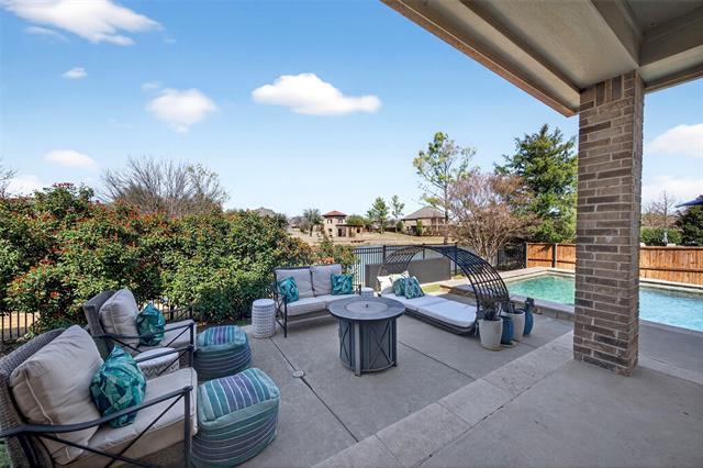 Foto del edificio - 301 Foxcroft Ln