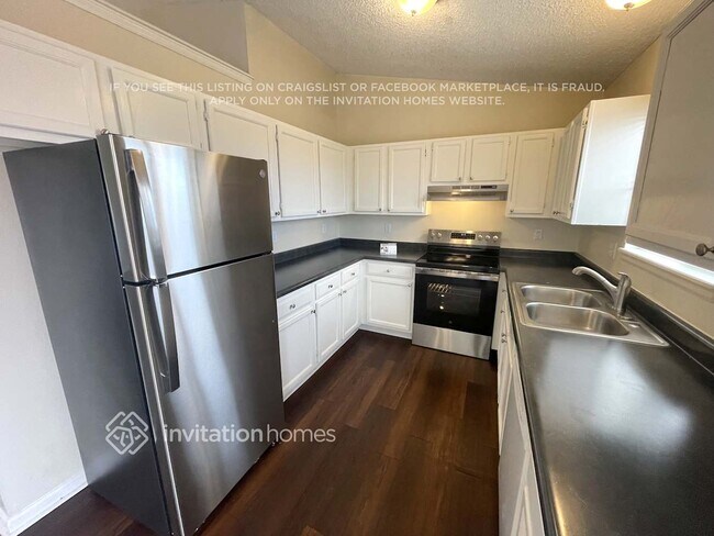 Foto del edificio - 2333 Fairplay St