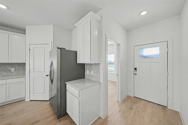 Foto del edificio - 4219 Gold Hl Ln