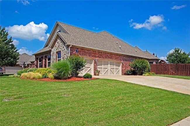Building Photo - 1051 Hunters Pointe