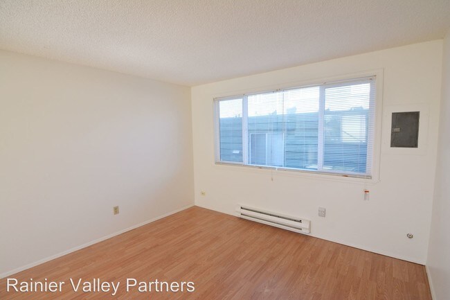 Foto del edificio - 6111 Rainier Ave S