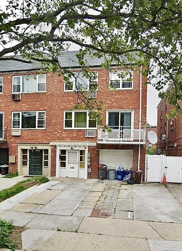 Primary Photo - 61-27 217th St