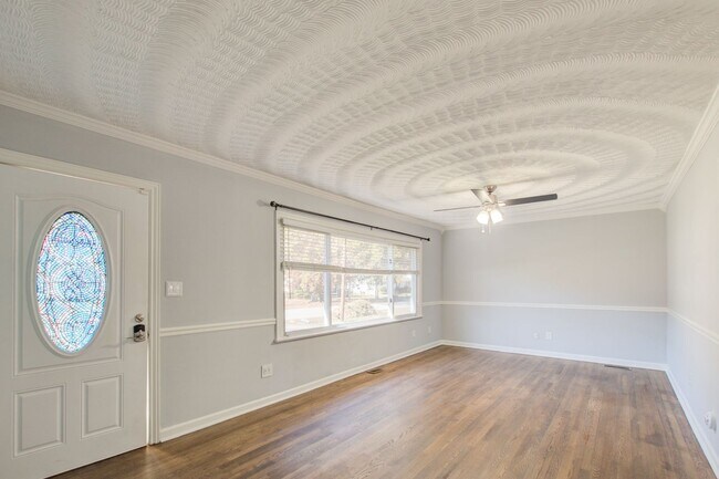 Foto del edificio - 200 Cynthia Dr