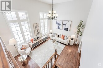 Building Photo - 2320 Baronwood Dr
