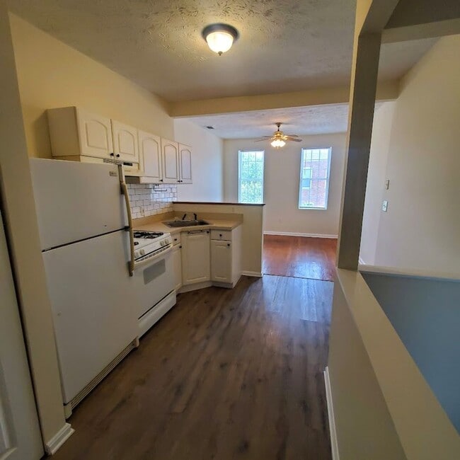 Photo - 528 S Belnord Ave Apartment