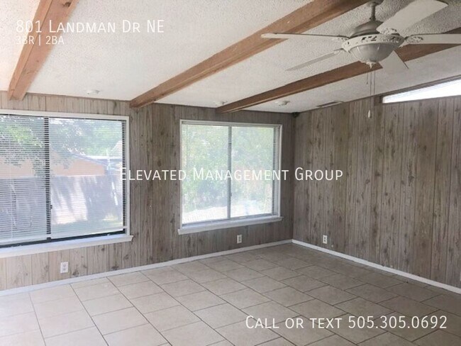 Foto del edificio - 801 Landman Dr NE
