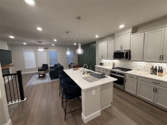 Foto del edificio - 328 Greenhouse Dr