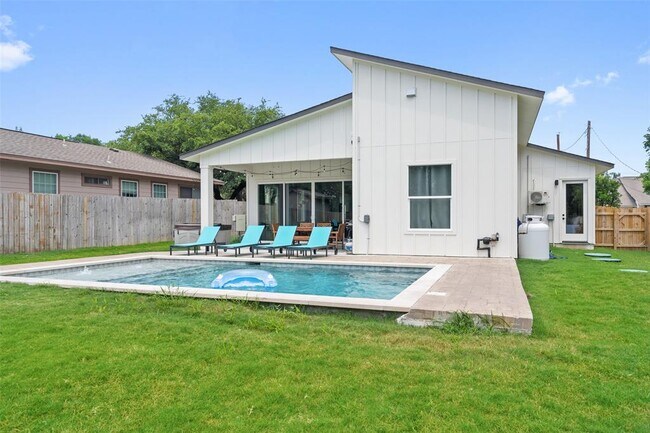 Foto del edificio - 2211 White Dove Pass