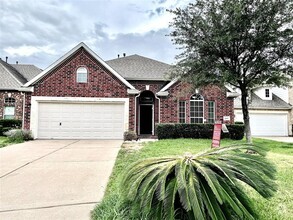 Building Photo - 2822 Cresthollow Ln