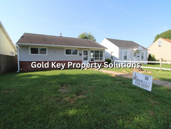 Building Photo - COMING SOON!! 3 BR 1 BA House in the Meado...