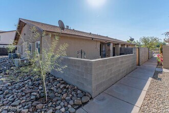 Building Photo - 303 E Ludlow Dr