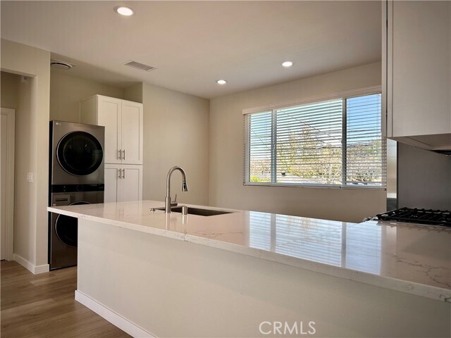 Foto del edificio - 4405 Hungerford St