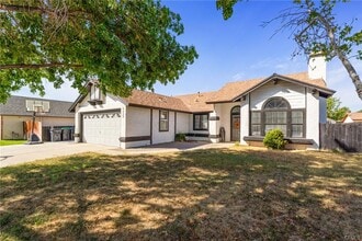 Building Photo - 4225 Saddleback Rd