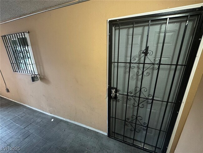 Foto del edificio - 3520 Cambridge St