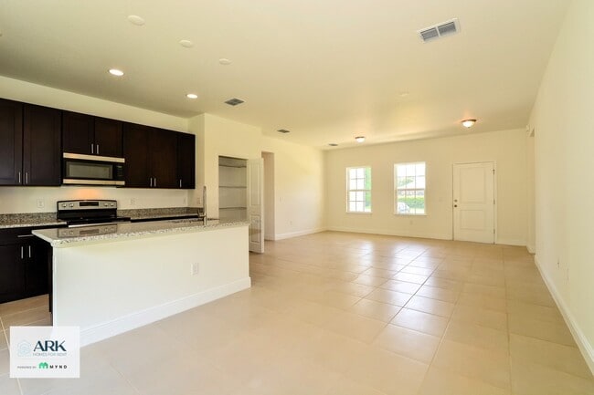 Building Photo - 17209 SW 42nd Terrace