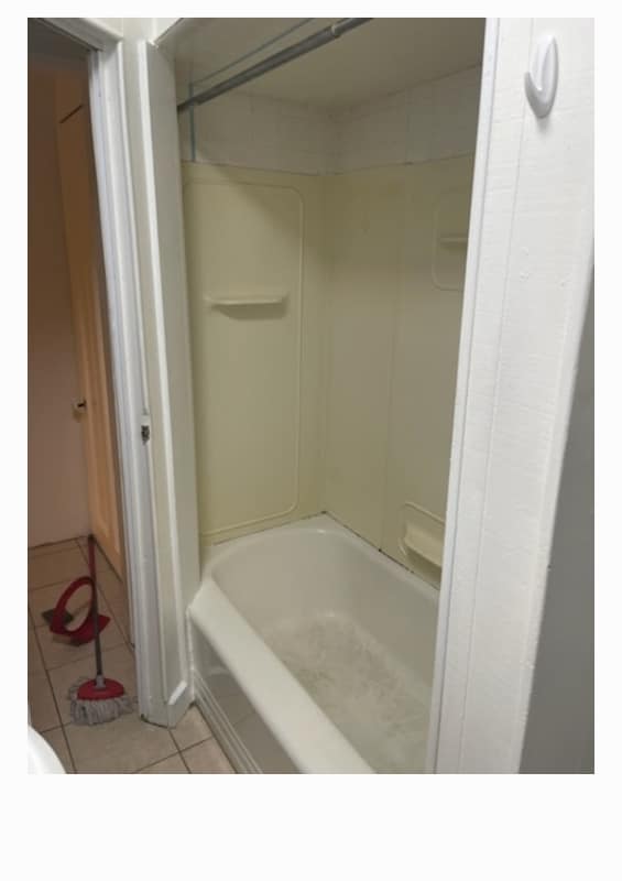 Building Photo - 23 E Main St