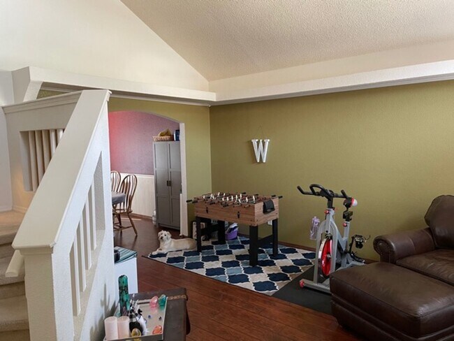 Building Photo - West El Paso 4 Bed 2.5 Bath Refrig A/C