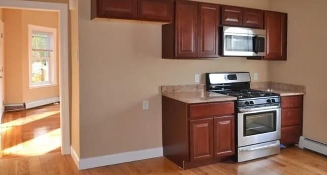 Building Photo - 298 Wickenden St