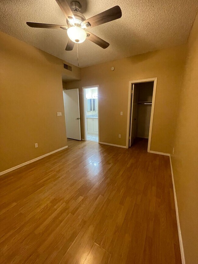 Building Photo - 8888 N 47th Ave