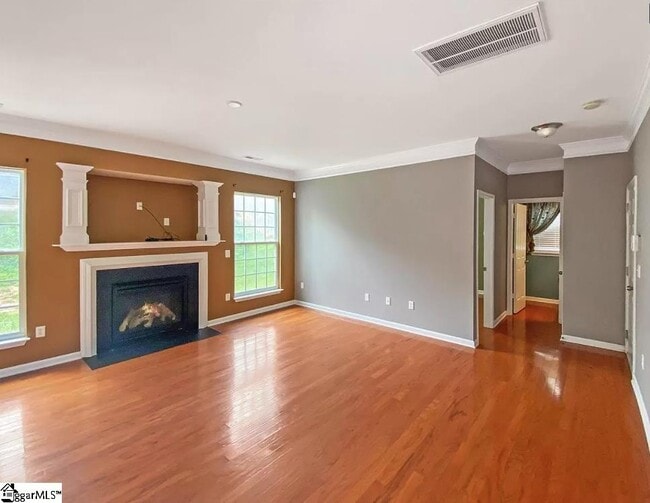 Building Photo - 203 Knoll Ridge Dr