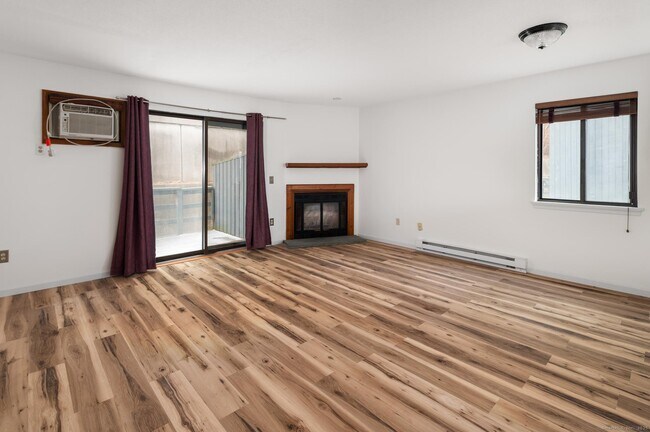 Foto del edificio - 8 Driftway Rd