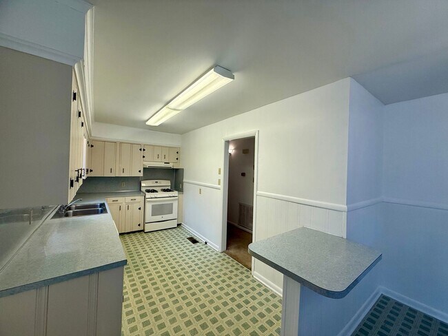 Foto del edificio - 6911 W 42nd St