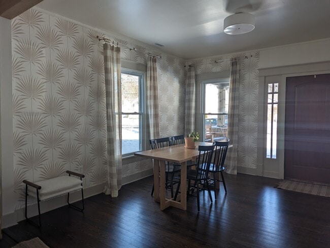 Photo - 1008 Stockell St House