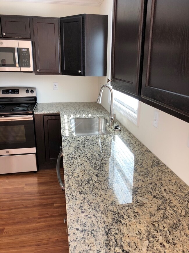 Building Photo - 1109 Ballston Lake Rd