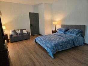 Building Photo - 2355 Ribault Scenic Dr