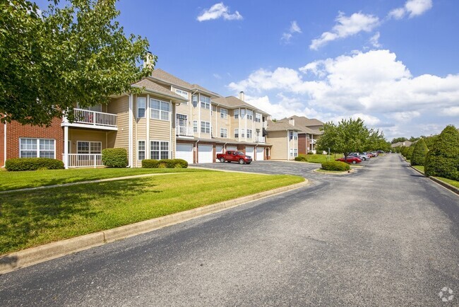 Building Photo - The Legends Apartments