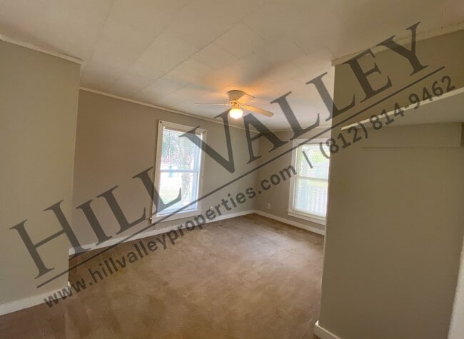 Foto del edificio - Two Bedroom home in desirable east-side lo...