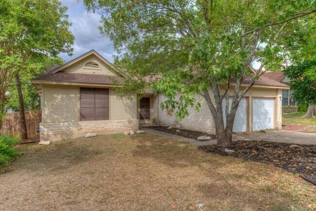 Foto del edificio - 1710 Woodwind Ln