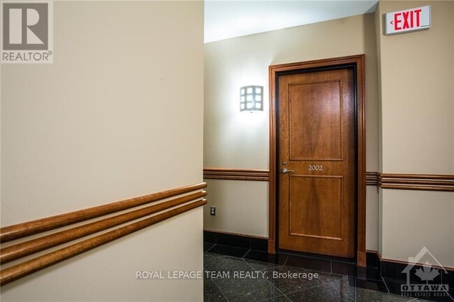 Photo du bâtiment - 570 Laurier Ave W