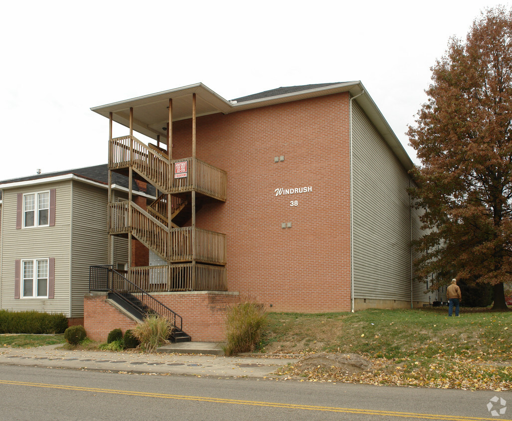 Primary Photo - Windrush Apartments