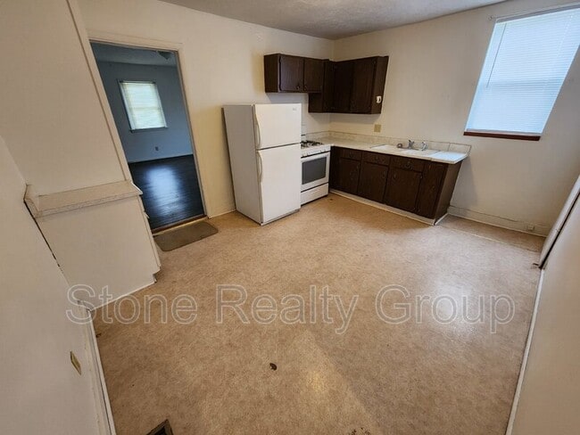 Building Photo - 510 N Virginia St