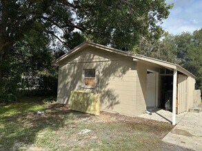 Building Photo - 6847 N Charles Terrace