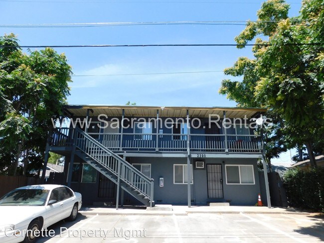 Building Photo - 2390 Oakmont St