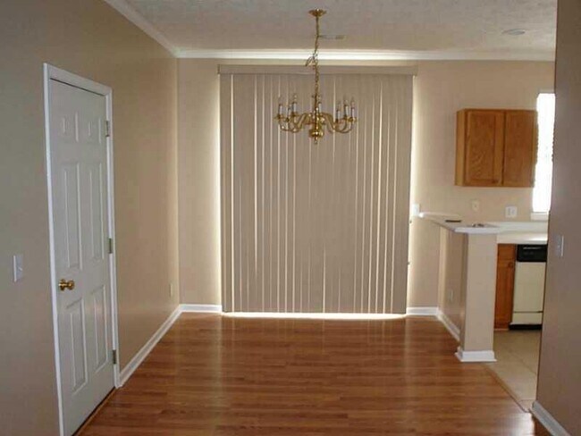 Foto del edificio - 972 Windcroft Cir NW