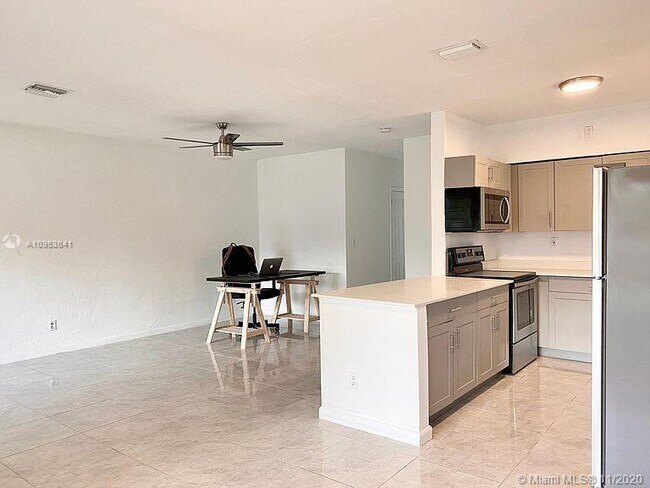 Foto del edificio - 1317 NE 116th St